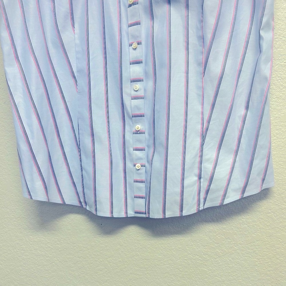 Classic Talbot’s Sleeveless Button Down Wrinkle Resistant Striped top. - Picture 5 of 8